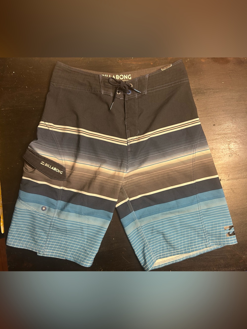 Men’s Billabong Navy & Blue Platinum X Board Shorts Waistband Size 26